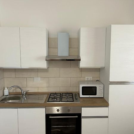 Fly & Stay Apartments Ф'юмічіно Екстер'єр фото